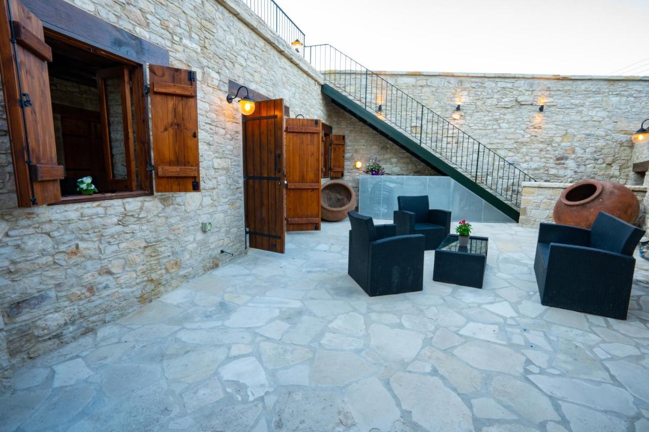 Eidyllio Luxury Suites Omodos Exterior photo